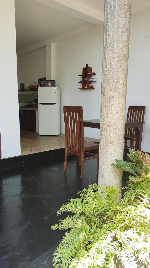 Arazo Villa Unawatuna Exterior foto
